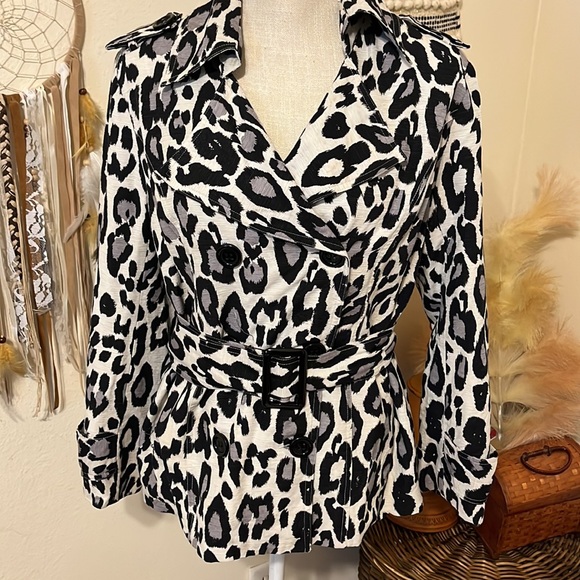Silk Gray and Black Leopard Print Jacket by A. Giannetti / Size Large - Picture 6 of 10